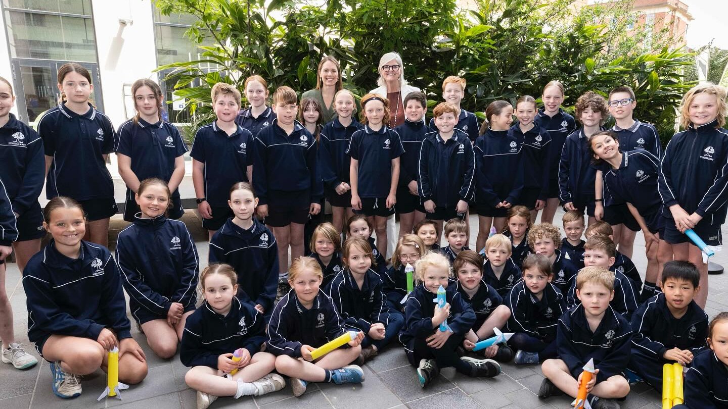 Governor-General of Australia with Australian astronaut Katherine Bennell-Pegg and school students at the Australian Space Discovery Centre