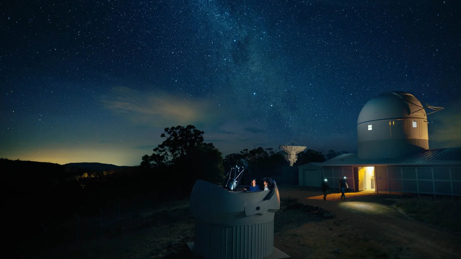 Greenhill Observatory at night (UTAS)