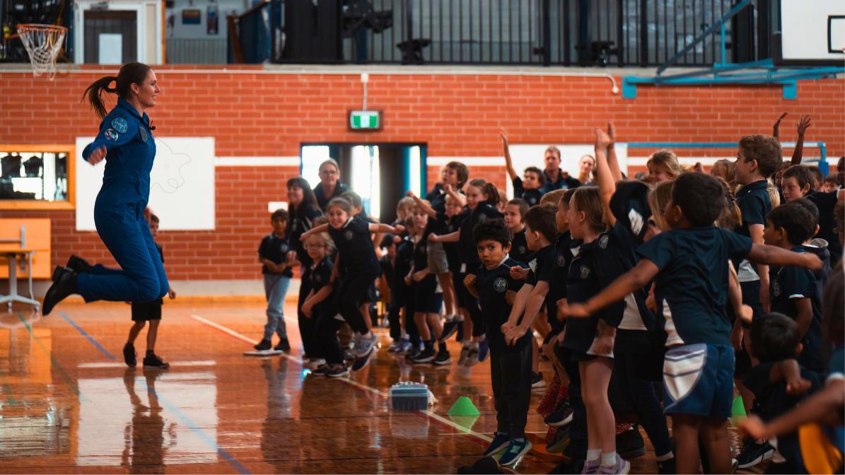 Australian astronaut Katherine Bennell-Pegg with young space enthusiasts at an event
