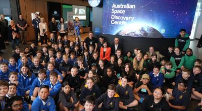 Students Group Australian Space Discovery Centre