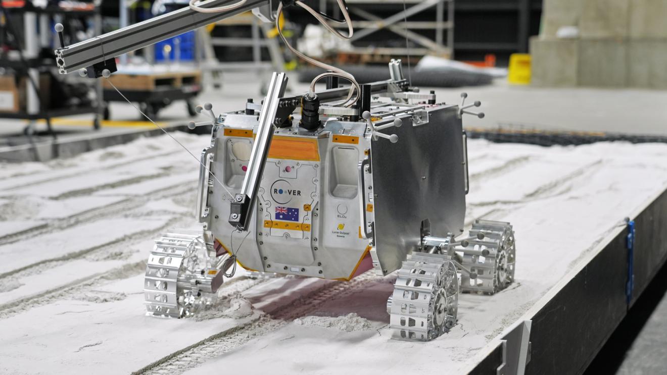 a new Roo-ver prototype that is Developed by the ELO2 consortium in partnership with the Australian Space Agency is being tested at Adelaide University's EXTERRES CRATER Facility
