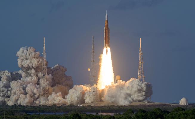 	Australia and the Artemis effect

