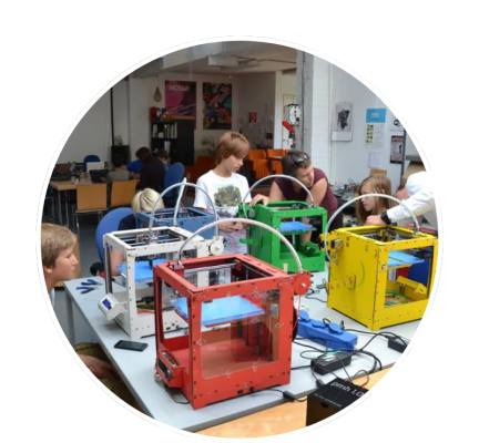 A thumbnail graphic that represents an Australian space sector highlight about Makers Grant